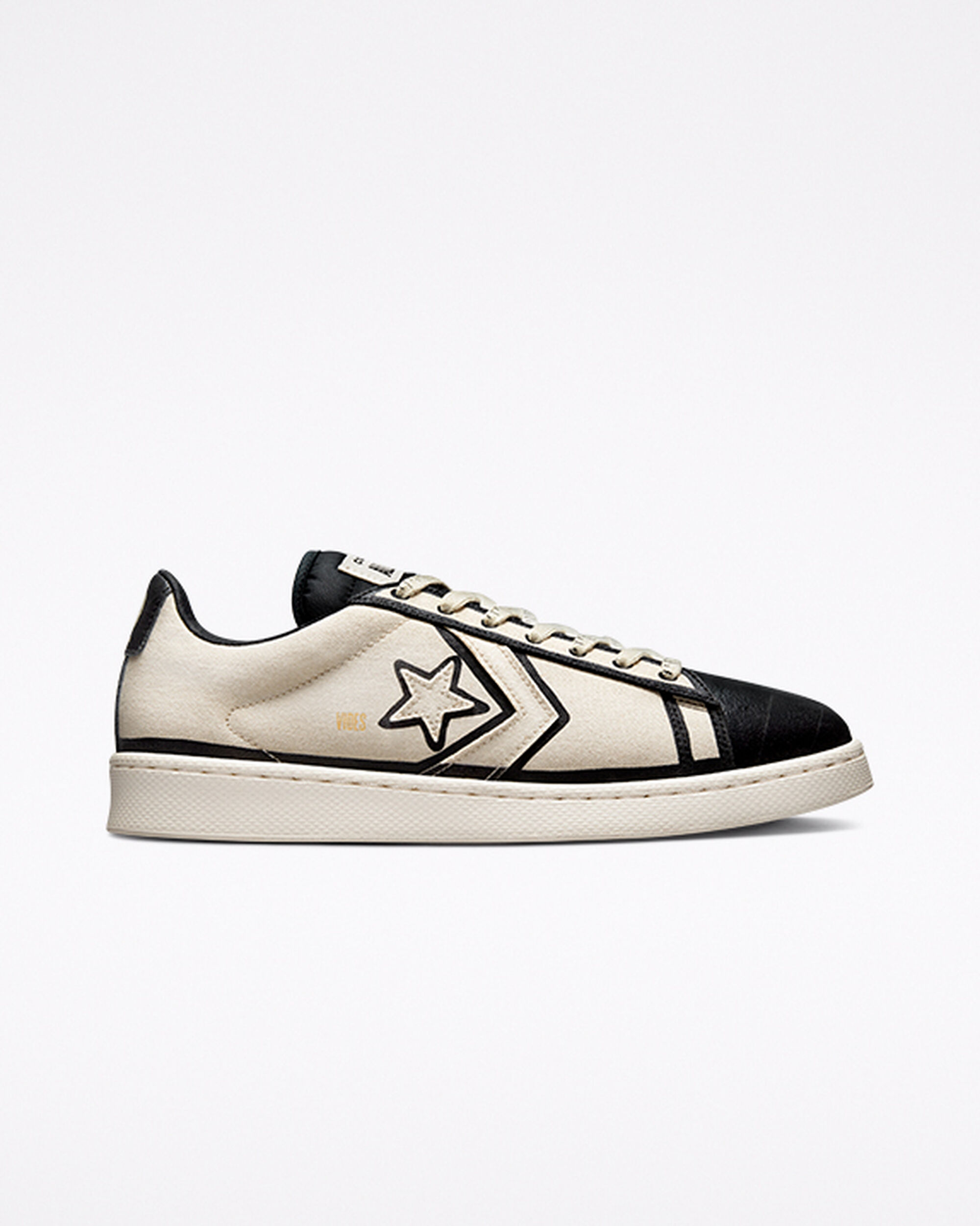 Converse x Joshua Vides Sneakers Dam Beige Vita Svarta Vita | REA-521838